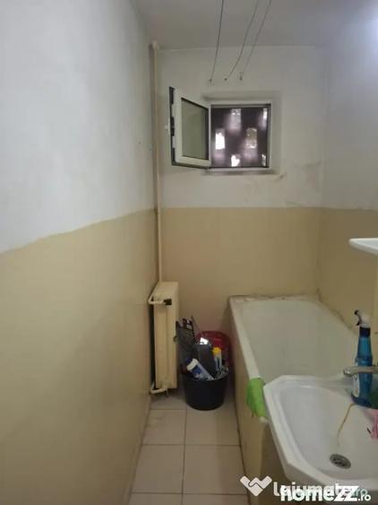 Apartament cu 2 camere nedecomandat în Malu Roșu