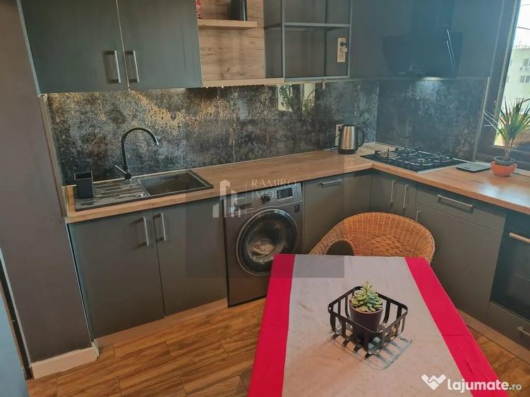 Apartament cu 2 camere decomandat în Apărătorii Patriei