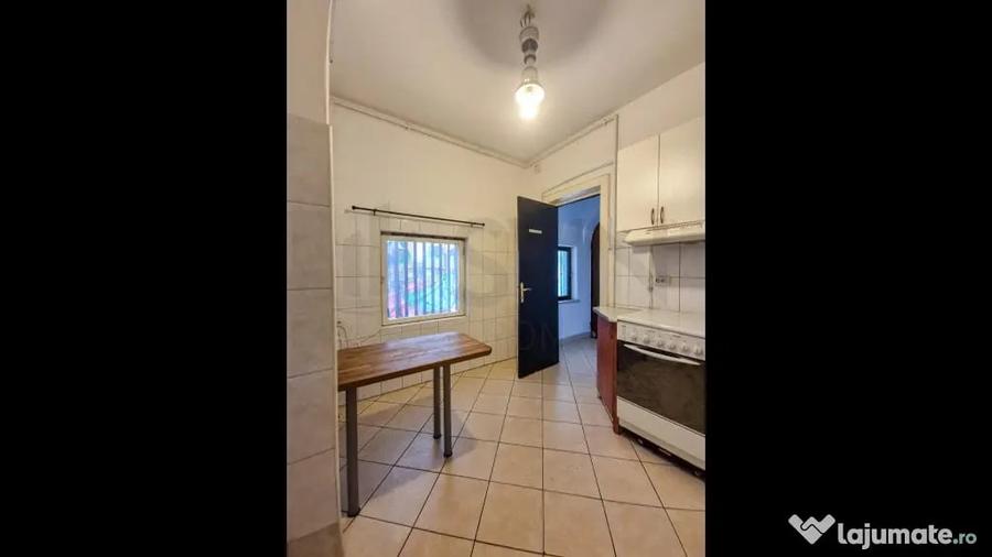 Spațiu comercial, de 170 mp, în Central