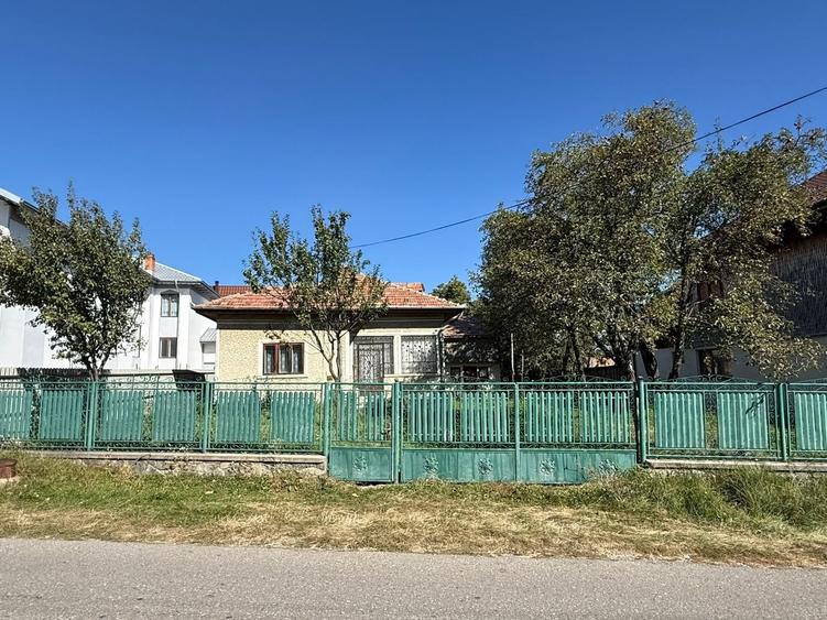 Teren Construcții intravilan de 965 mp, în Măneciu