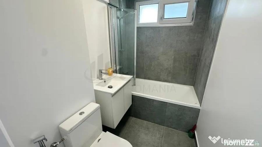 Apartament cu 3 camere semidecomandat în Bucureștii Noi