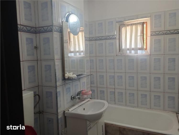 Apartament cu 2 camere semidecomandat în Republicii