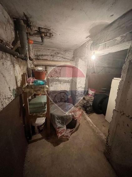 Apartament cu 4 camere decomandat, mobilat în Central