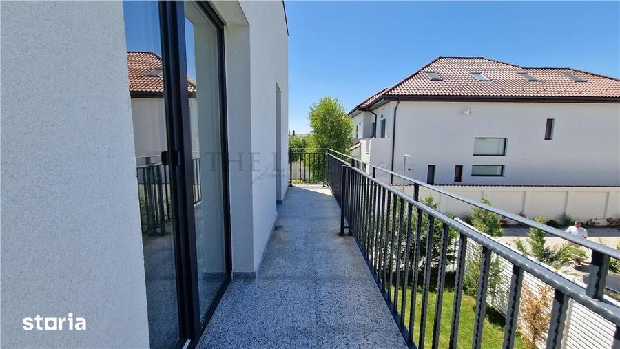 Casă cu 4 camere cu Teren 300 Mp în Odăi