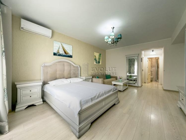 Apartament cu 3 camere decomandat, mobilat în Central