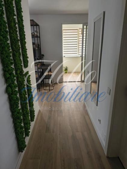 Apartament cu 2 camere semidecomandat, mobilat în Florești