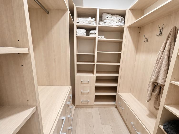 Penthouse cu 4 camere decomandat în Grădina Icoanei
