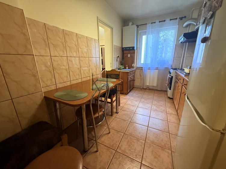 Apartament cu 3 camere decomandat, mobilat în Mănăștur