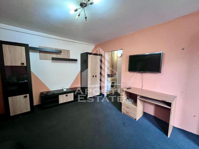 Apartament cu 2 camere semidecomandat în Dâmbovița