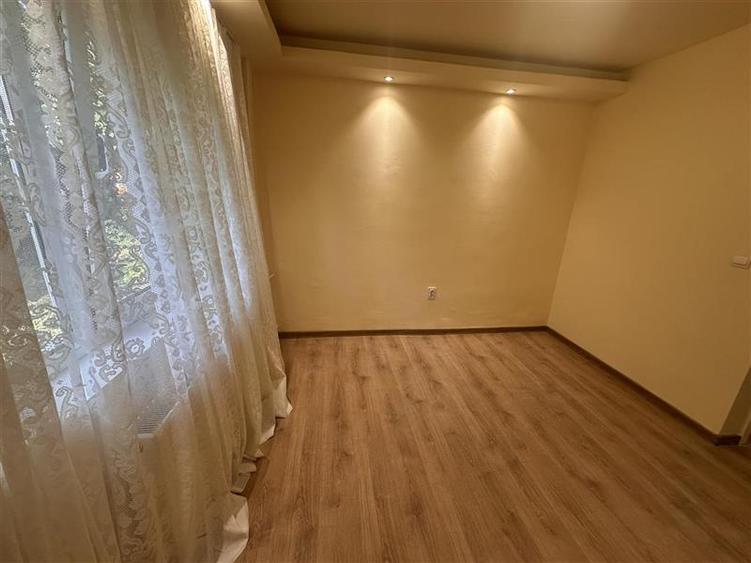 Garsonieră decomandată în Soarelui