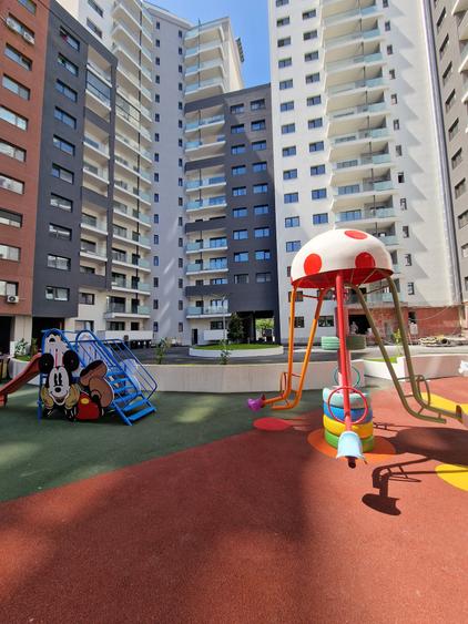 Apartament cu 4 camere decomandat în Mihai Bravu