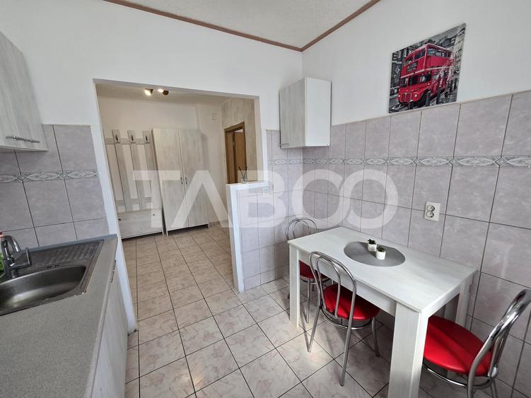 Apartament cu 2 camere decomandat, mobilat în Mihai Viteazul