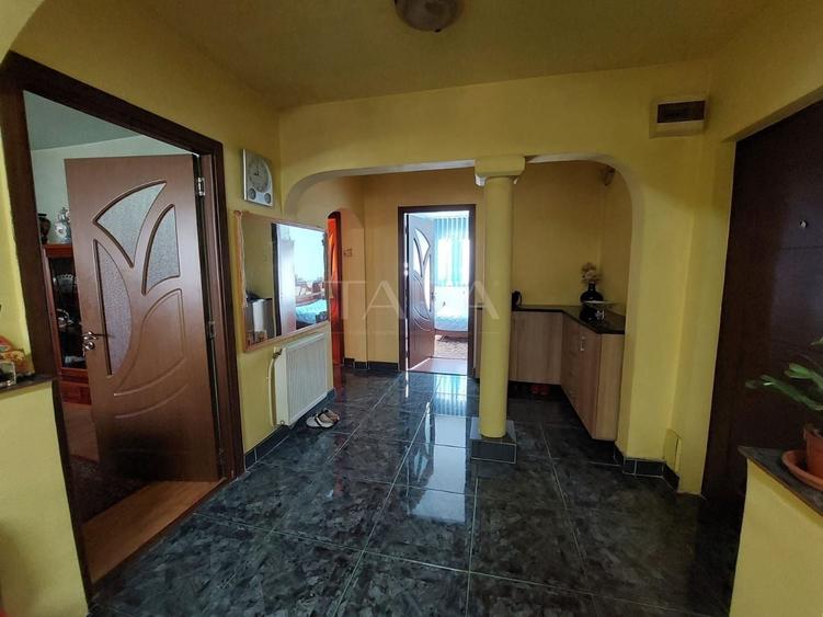 Apartament cu 3 camere decomandat, mobilat în Mănăștur