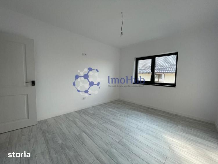 Casă cu 5 camere cu Teren 485 Mp în Miroslava