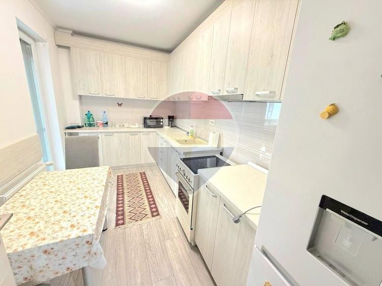 Apartament cu 2 camere decomandat, mobilat în Central