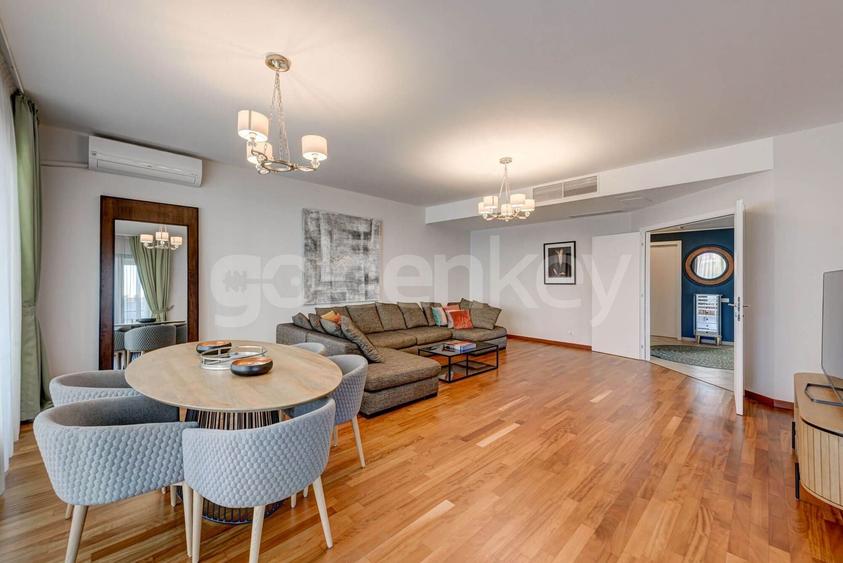 Apartament cu 4 camere decomandat, mobilat în Herăstrău