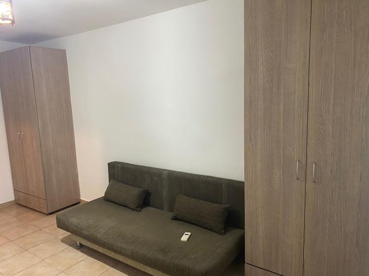 Garsonieră decomandată în Micălaca