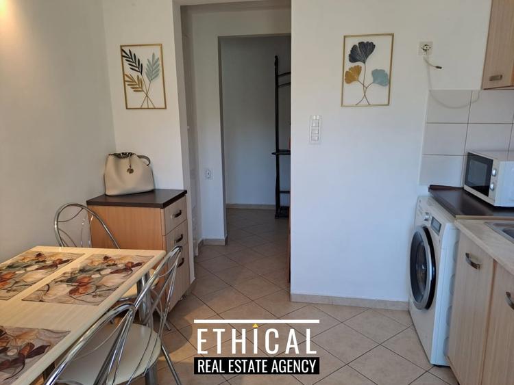 Apartament cu 2 camere decomandat, mobilat în P-ța Amzei