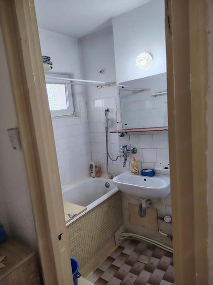Apartament cu 2 camere decomandat în Ștefănești