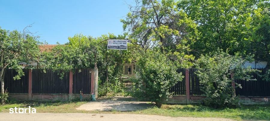 Casă cu 4 camere cu Teren 2186 Mp în Merei