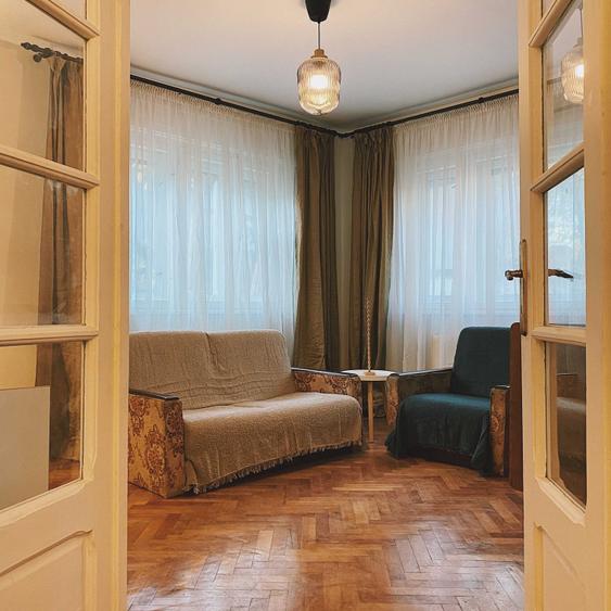 Casă cu 3 camere cu Teren 500 Mp în Central