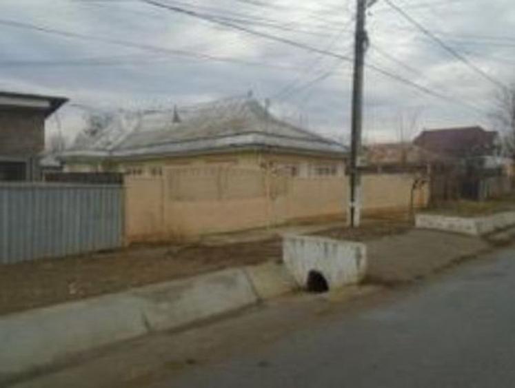 Cota 1/4 casa si teren Ivesti, jud. Galati - ID R2070469 - 2