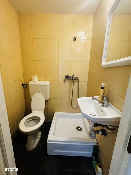 Garsonieră decomandată în Central