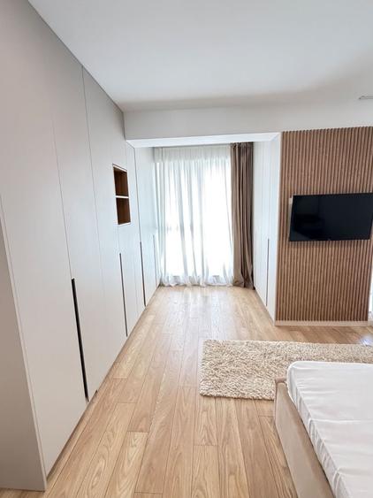 Apartament cu 3 camere semidecomandat, mobilat în Pipera