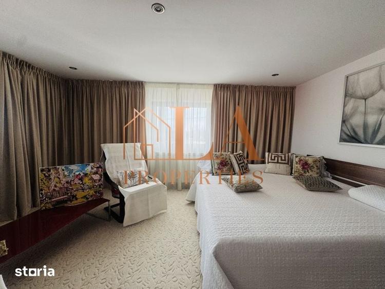 Casă cu 7 camere cu Teren 1411 Mp în Central