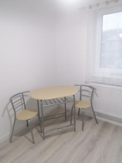 Garsonieră decomandată în Central