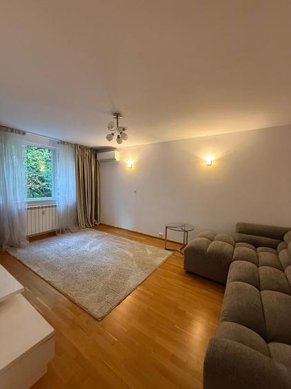 Apartament cu 3 camere în Domenii