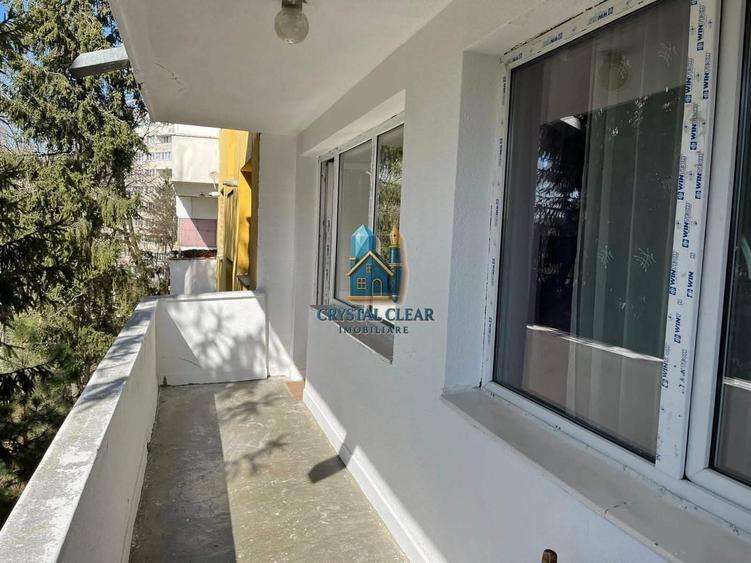 Apartament cu 2 camere nedecomandat în Aleea Carpați