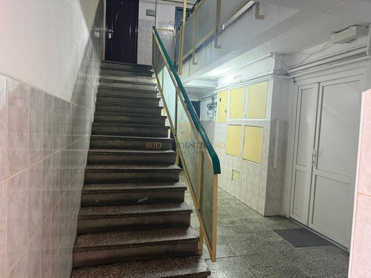 Apartament cu 3 camere decomandat, mobilat în Rahova