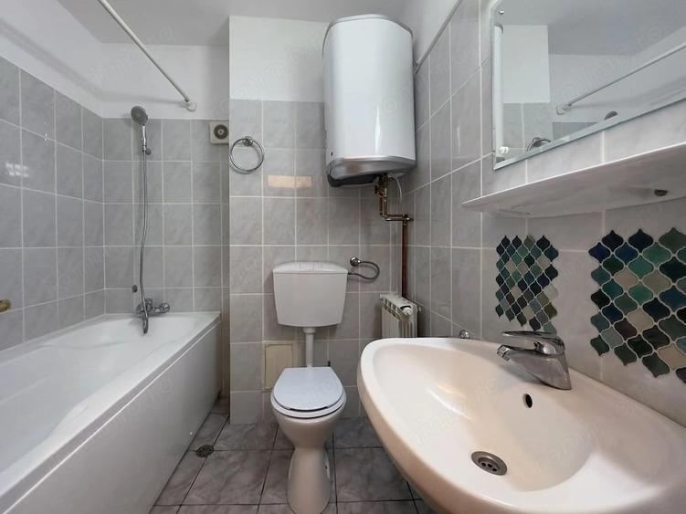 Apartament cu 3 camere decomandat în Unirii