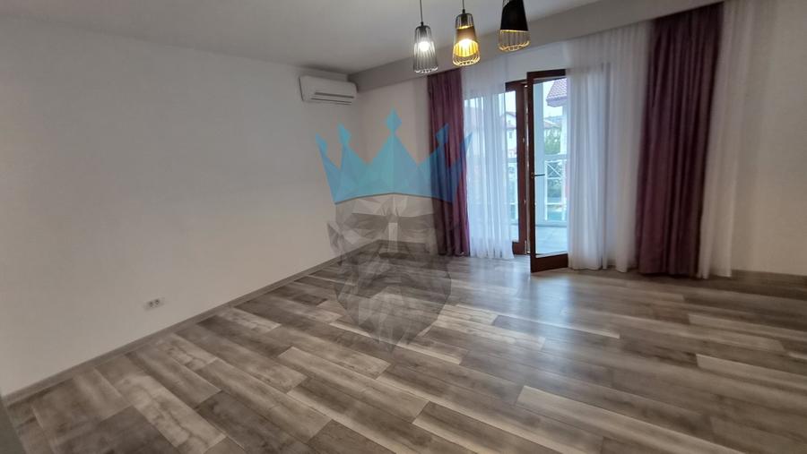 Casă individuală cu 5 camere cu Canalizare în Voluntari