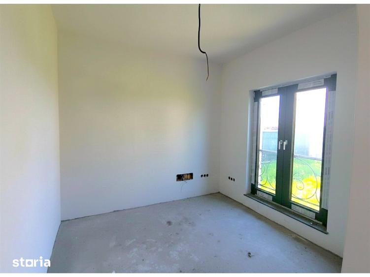 Casă cu 6 camere cu Teren 474 Mp în Șcheia