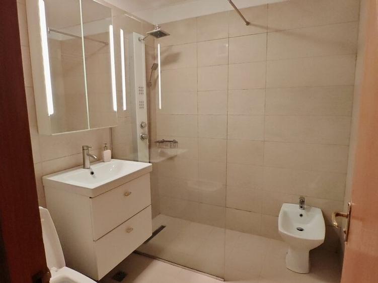 Apartament cu 2 camere semidecomandat, mobilat în Obor