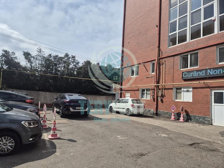 Spațiu comercial, de 400 mp, în Obor