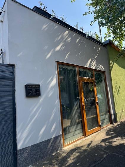Spațiu comercial, de 78 mp, în Domenii