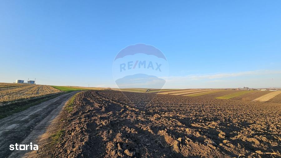Teren extravilan 30077mp Stroiesti / Soseaua DN17, Suceava - 7