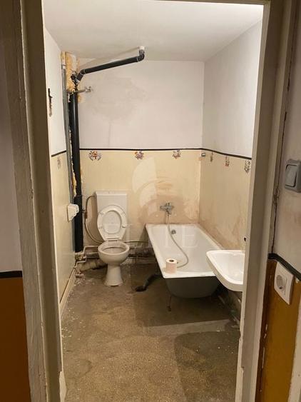 Apartament cu 3 camere decomandat în Zorilor