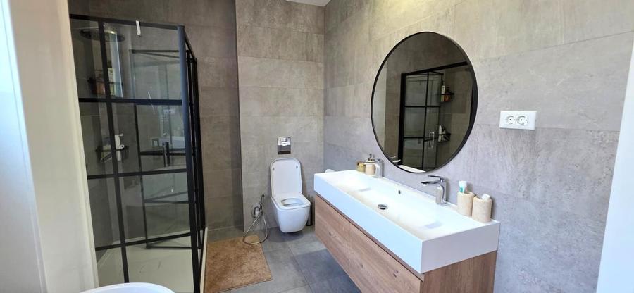 Duplex cu 5 camere cu Canalizare în Pipera