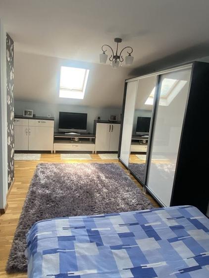 Casă cu 3 camere decomandat în Colun