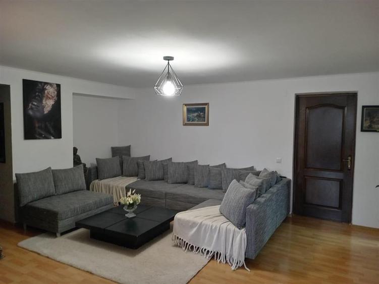 Casă individuală cu 5 camere cu Canalizare în Ițcani