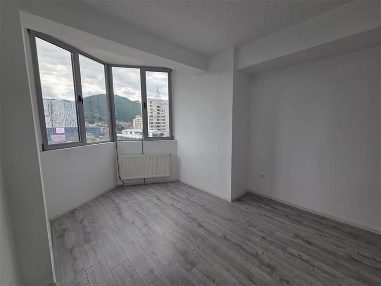 Apartament 2 camere Centrul Civic pretabil birouri - 9