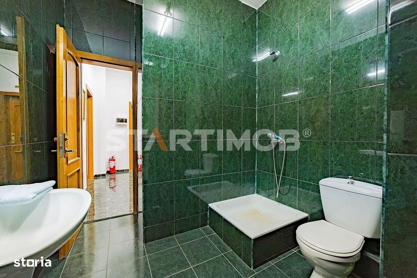 Spațiu comercial, de 105 mp, în Piața