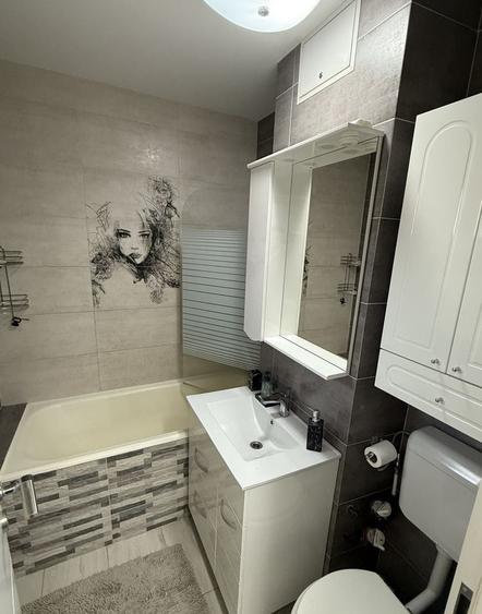 Apartament cu 3 camere decomandat, mobilat în Gorjului