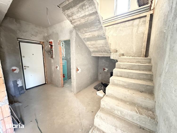 Casă cu 4 camere cu Teren 260 Mp în Glina