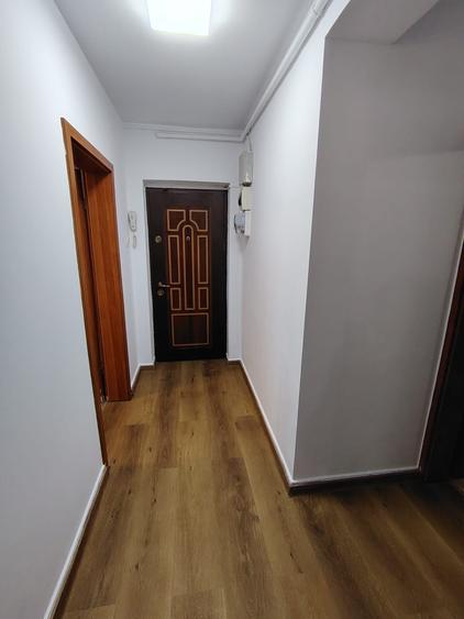 Apartament cu 2 camere decomandat în Primăverii