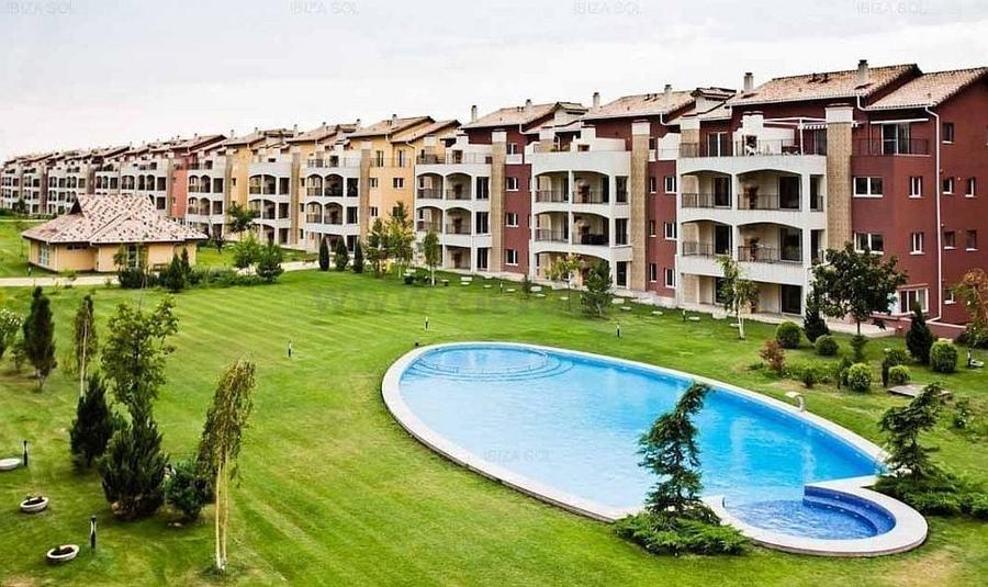 Apartament cu 3 camere decomandat, mobilat în Pipera